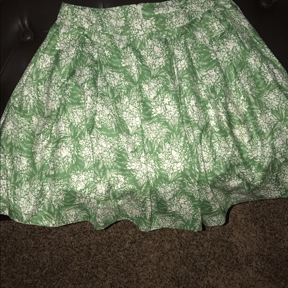 Classy & Cute (skies are blue) skirt ✨